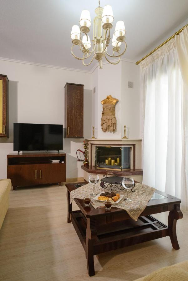 Luxury Dafnis House Apartment เวเรีย ภายนอก รูปภาพ